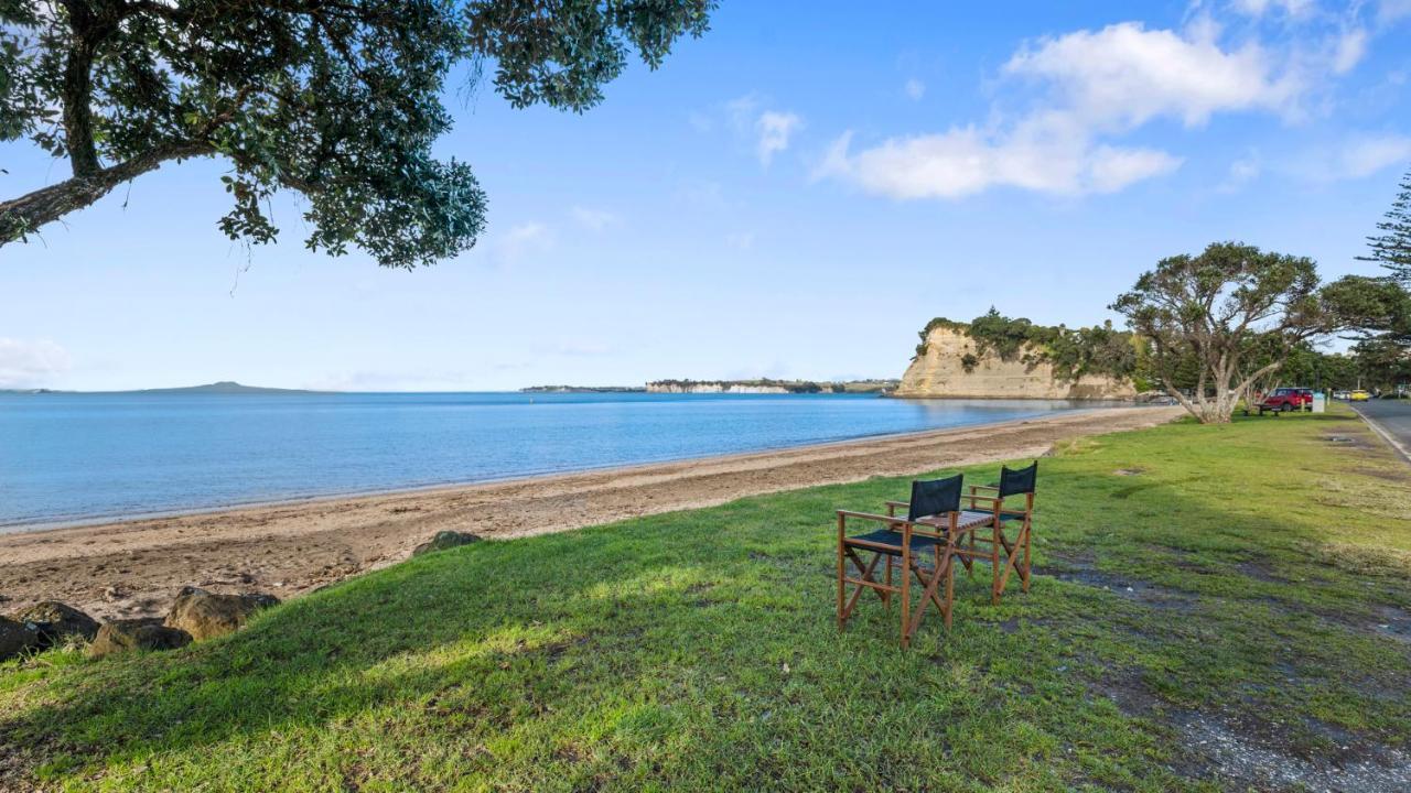 Beachfront Beauty Уангапараоа Екстериор снимка